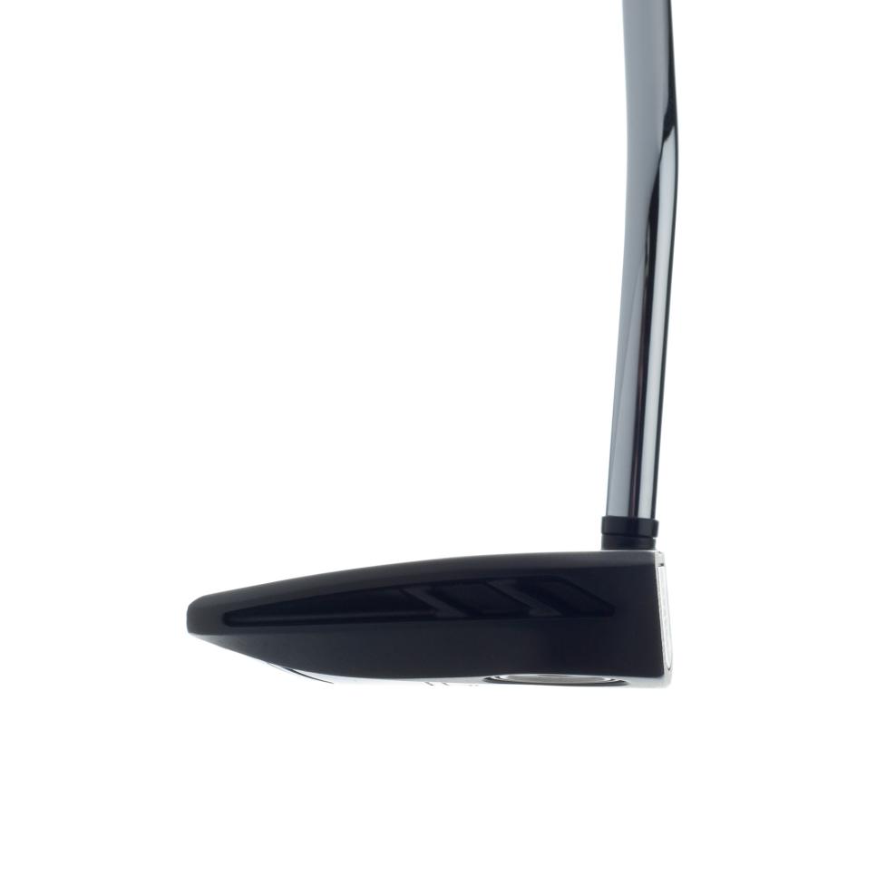 /content/dam/images/golfdigest/fullset/hotlist-2024/mallet-putters/Cleveland Frontline Elite CERO_MP_TOE.jpg